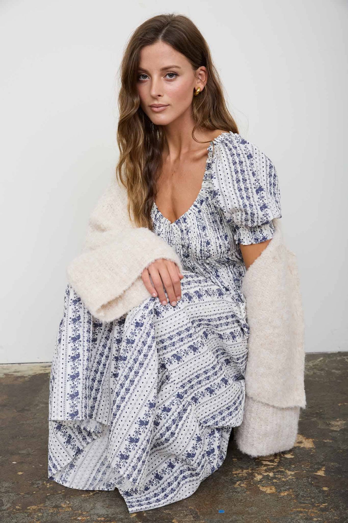 FLORAL STRIPE PUFF SLEEVE RUFFLED MIDI DRESS : NAVY