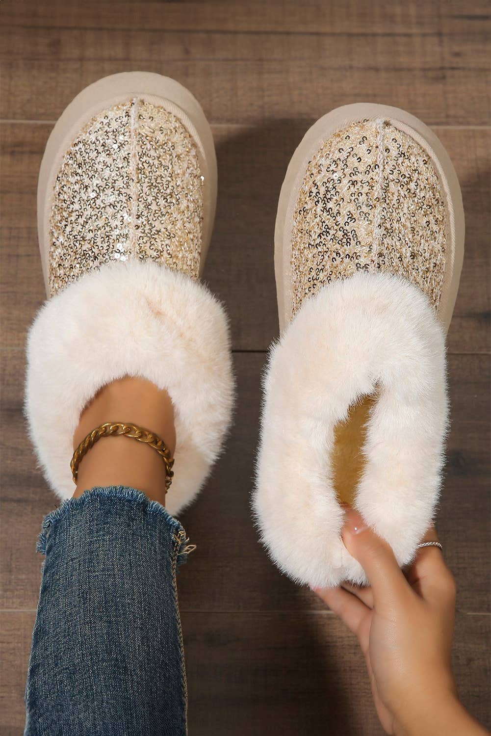Sequin Plush Lined Thick Sole Snow Boots: Gold