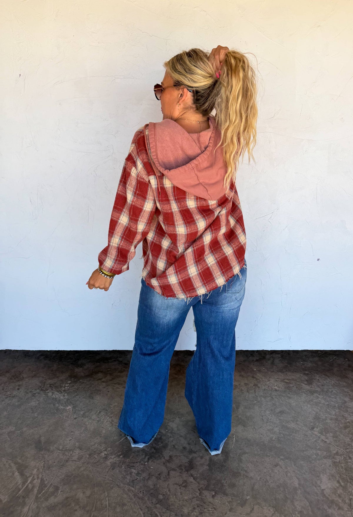 MOUNTAIN MORNING PLAID SHACKET: RED BRICK
