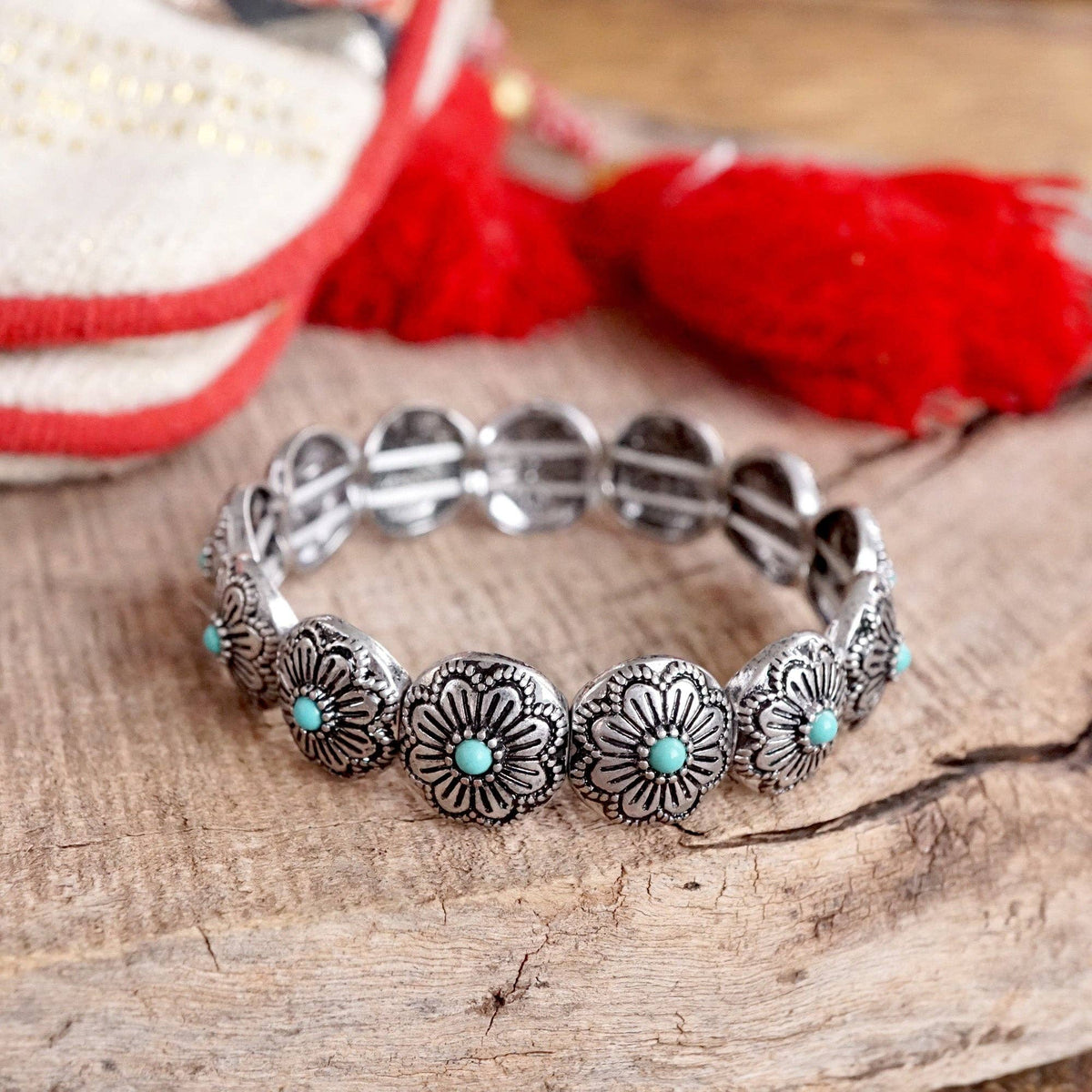 Western Stretchy Bangles – Buffalo Turquoise Flowers in Worn Silver Tone: Buffalo Coins