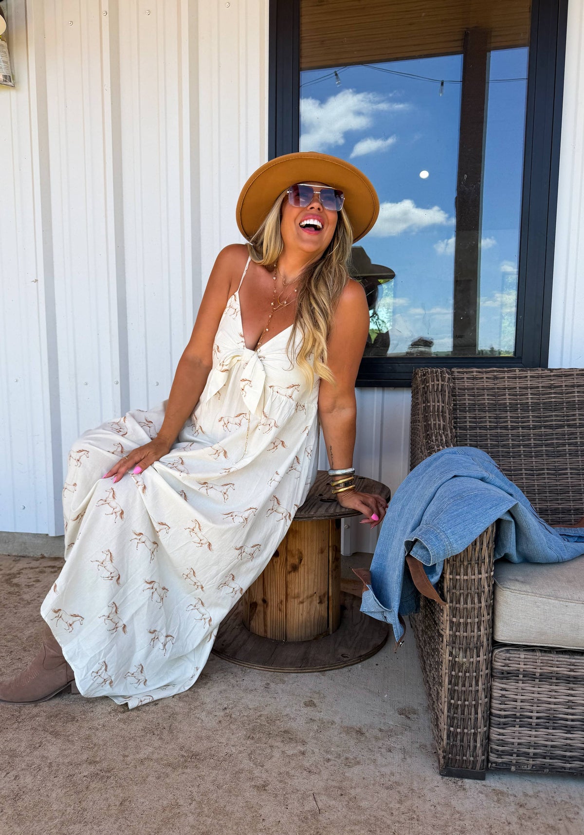 WESTERN CHARM MAXI DRESS: CREAM HORSES