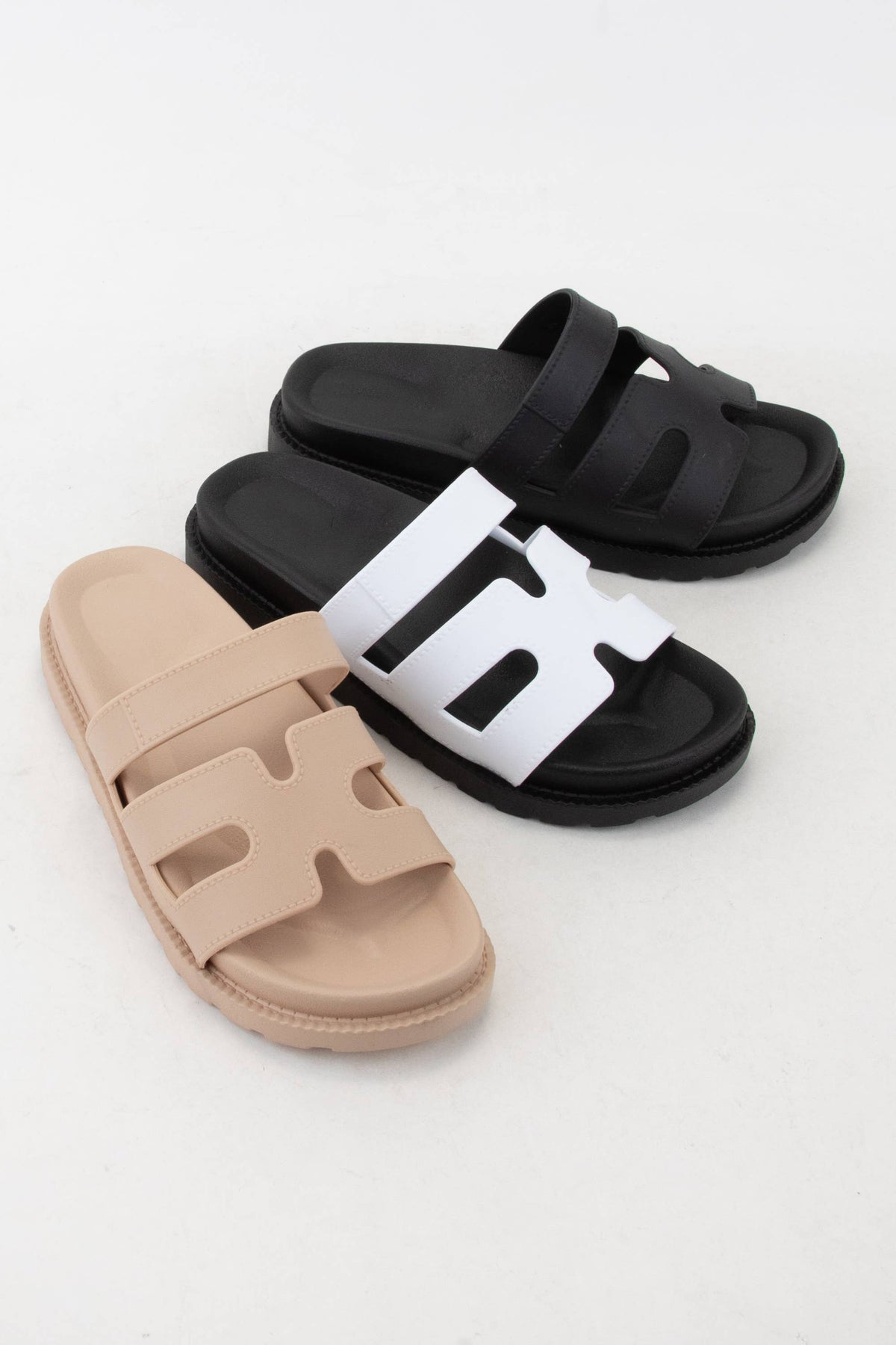 GINO TRENDY CUTOUT DESIGN UPPER SLIP-ON STYLE SANDAL: Black
