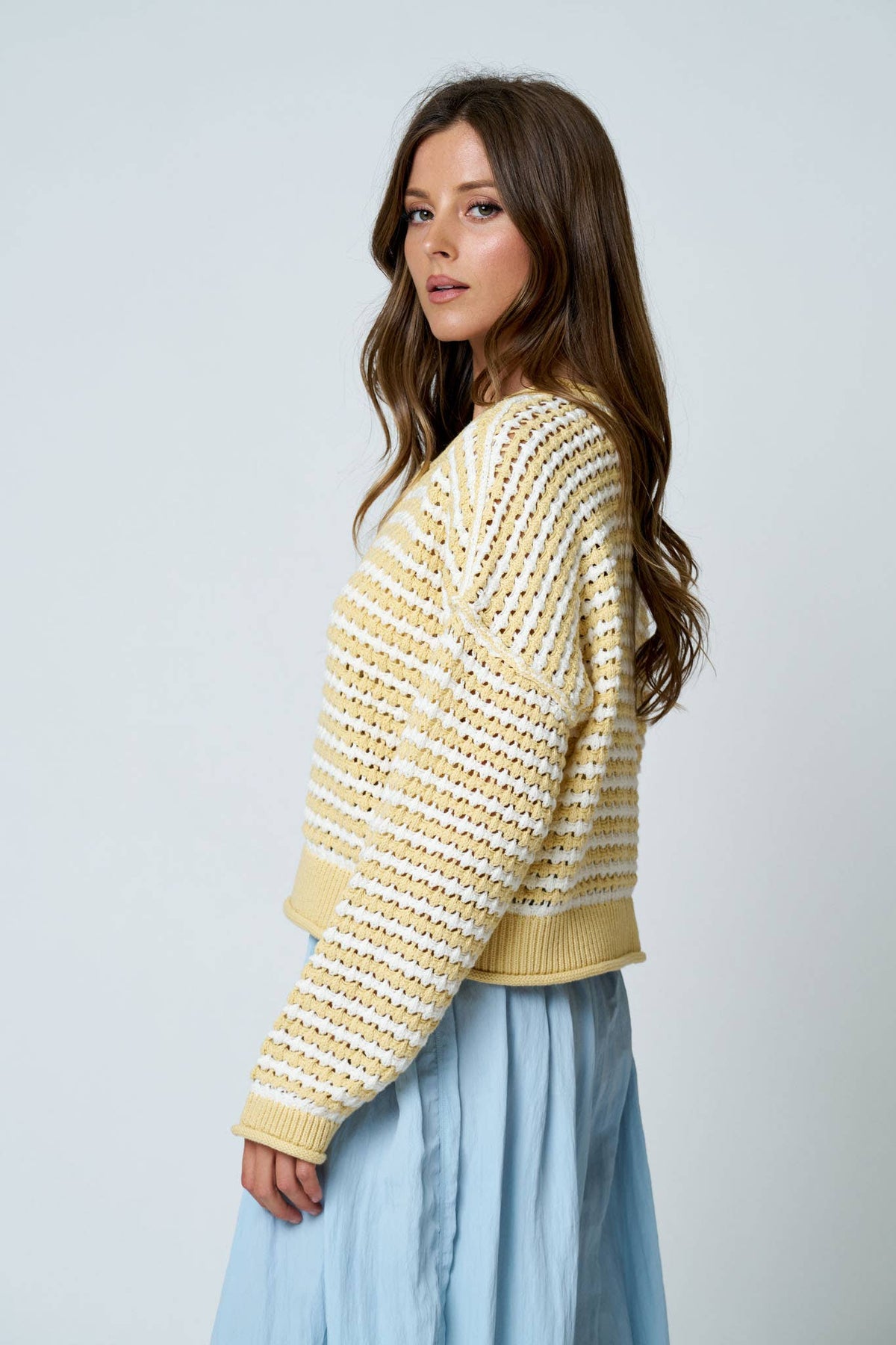 TEXTURED STRIPE CROCHET KNIT BUTTON DOWN CARDIGAN : BROWN