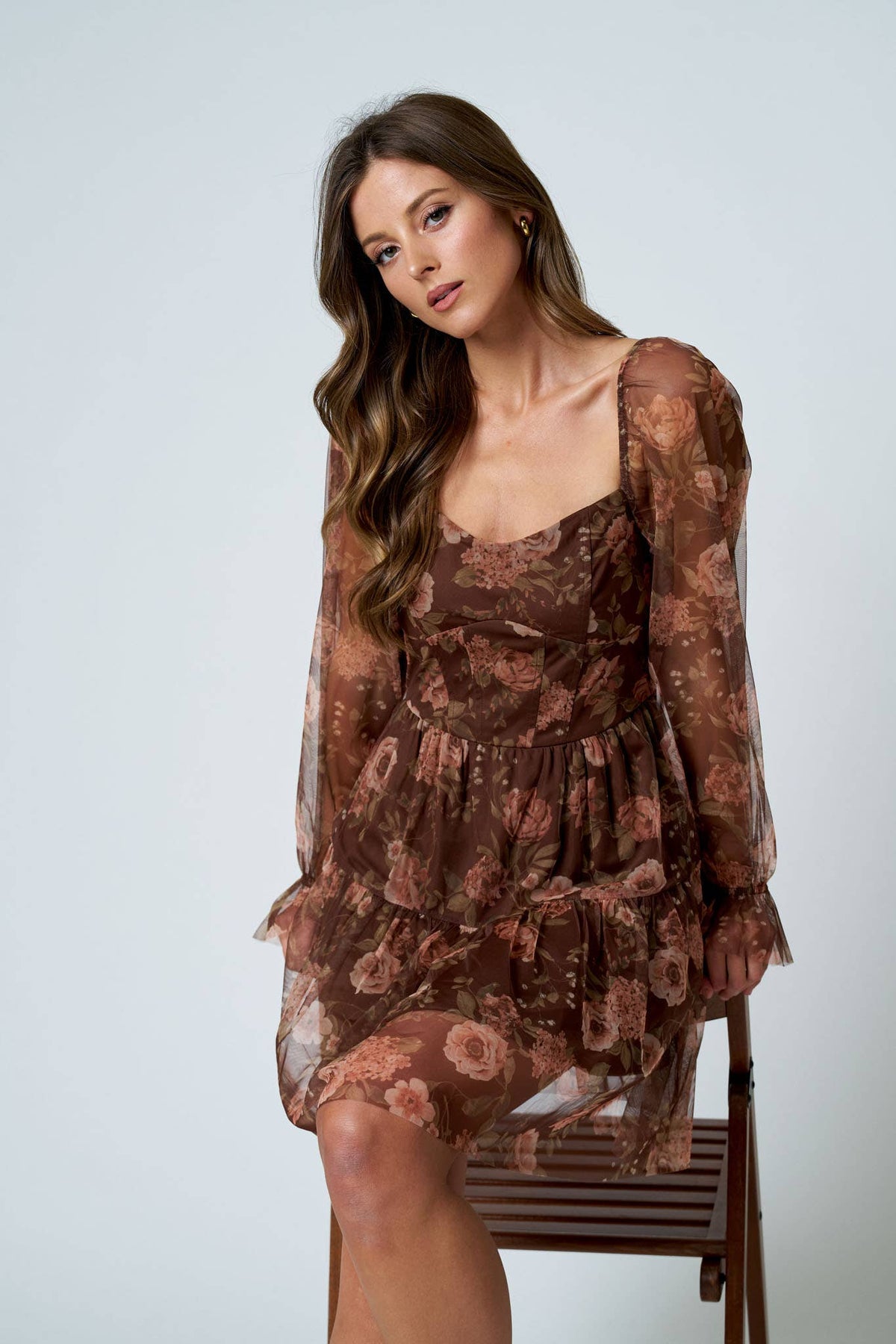 FLORAL CHIFFON LONG SLEEVE CORSET MINI DRESS: BROWN MULTI