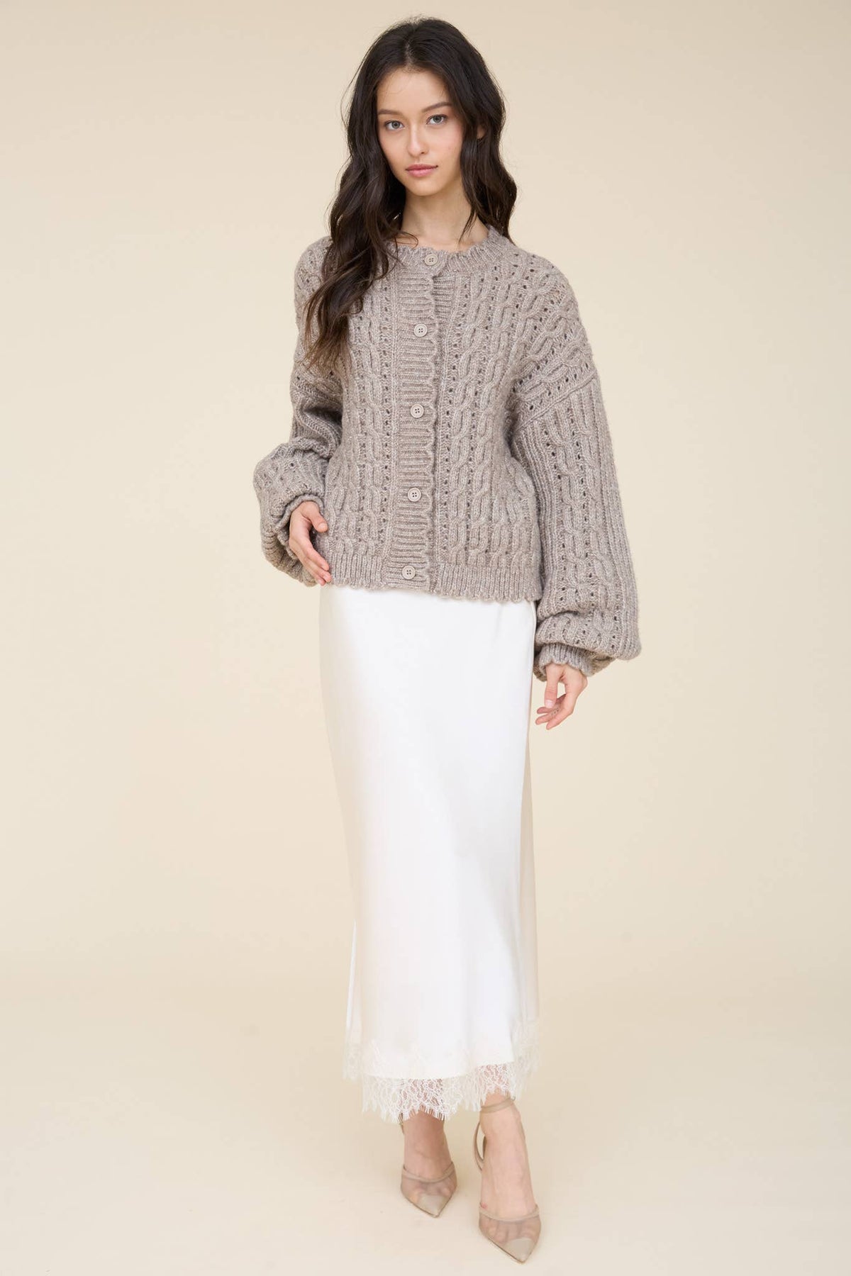 EYELET CABLE KNIT SCALLOPED TRIM KNIT CARDIGAN: TAUPE