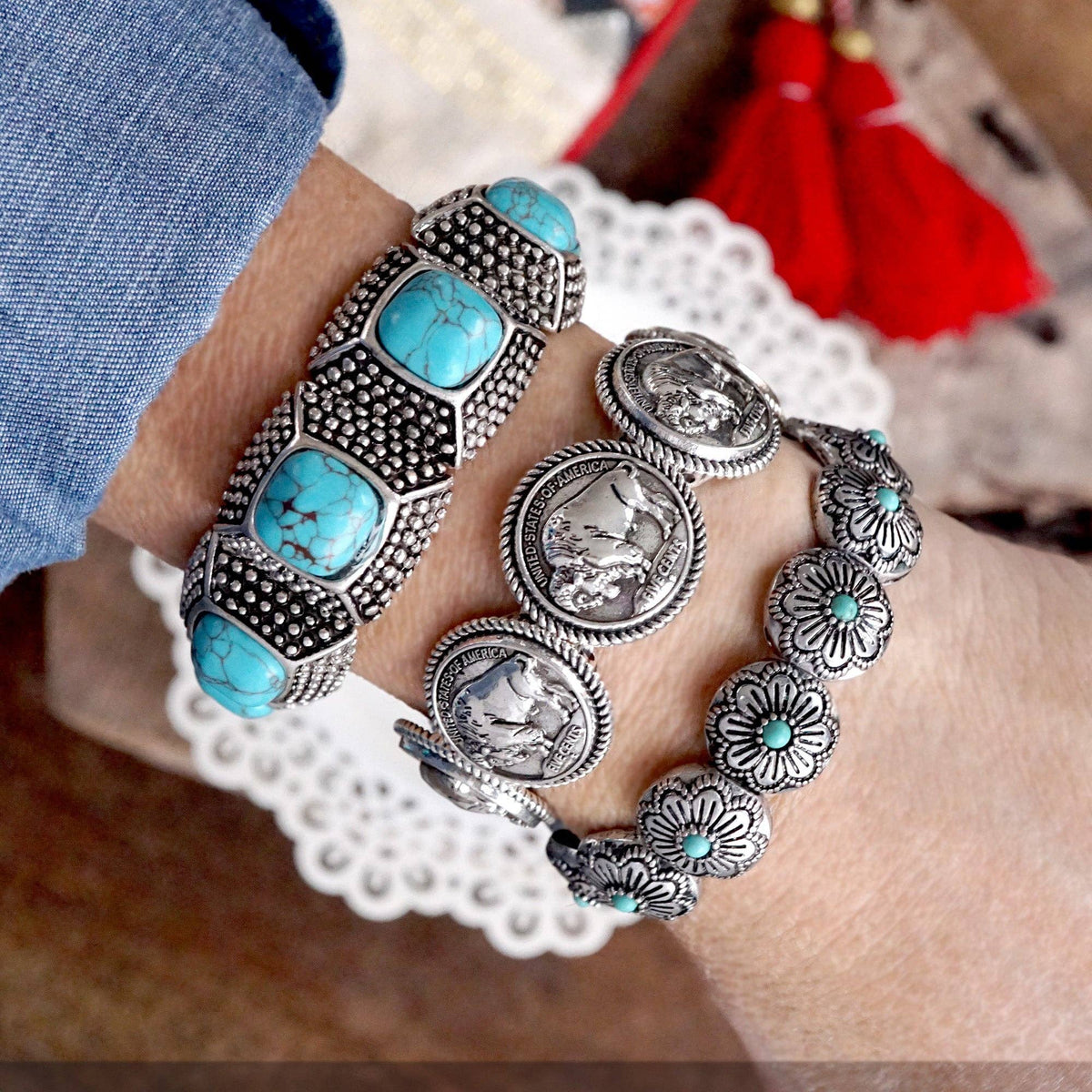 Western Stretchy Bangles – Buffalo Turquoise Flowers in Worn Silver Tone: Buffalo Coins