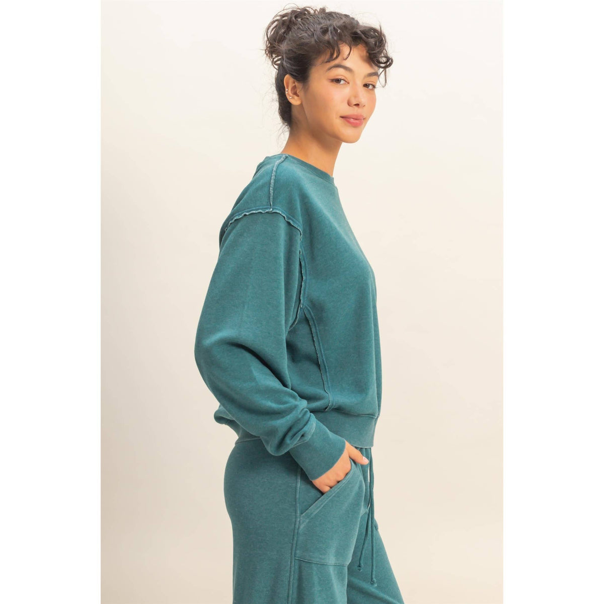 Raw Edge Detail Burnout Sweatshirt: WHIP CREAM