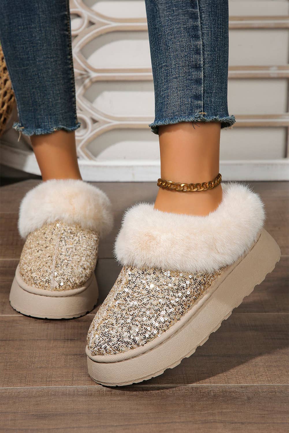 Sequin Plush Lined Thick Sole Snow Boots: Gold