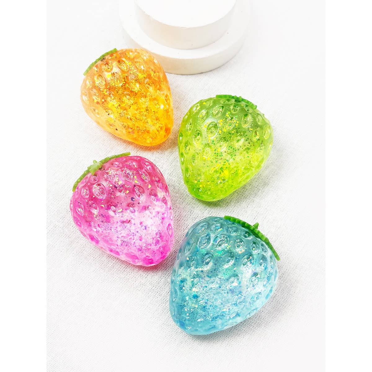 Sugary Strawberry Maltose Squishy Toy: MIX COLOR / ONE(12)