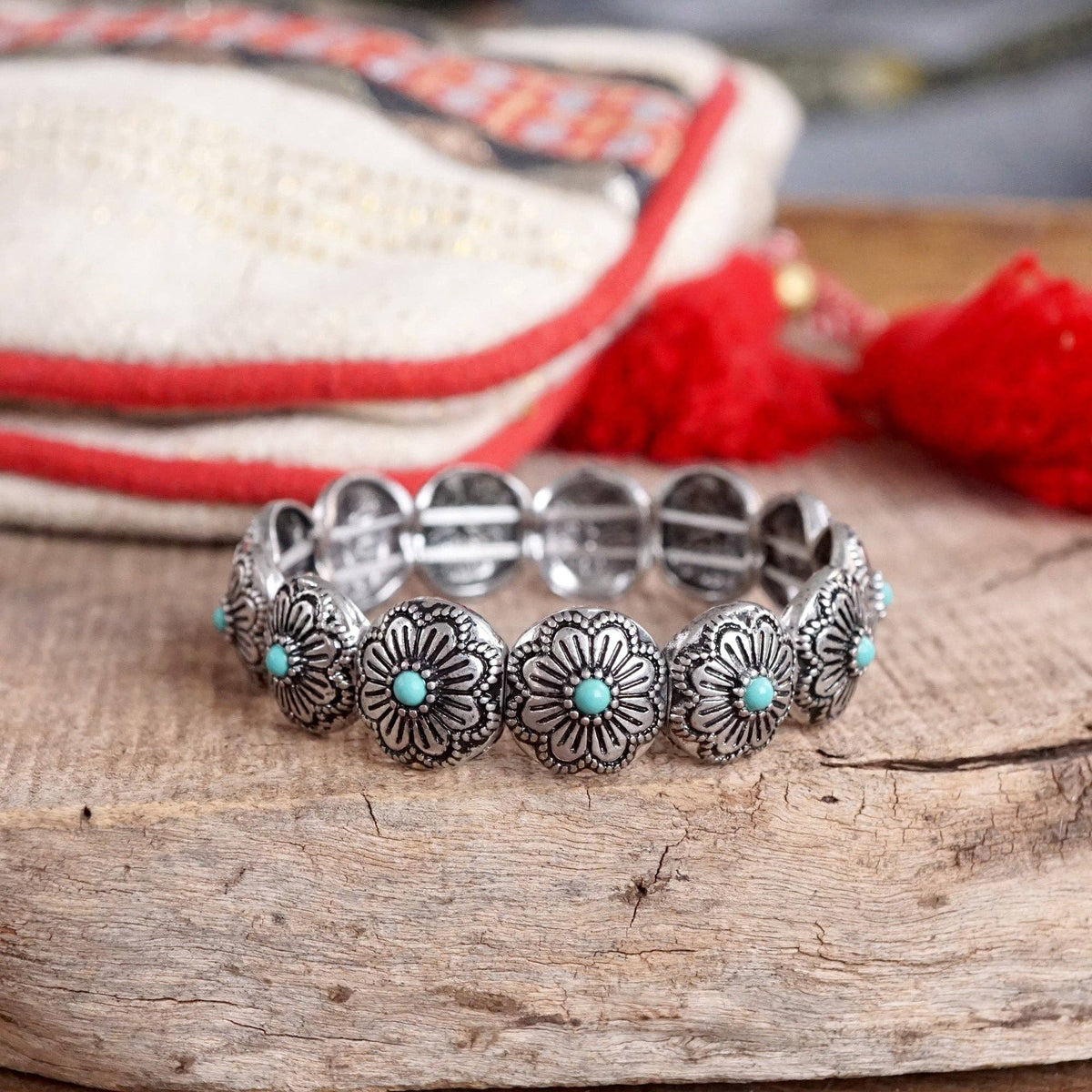 Western Stretchy Bangles – Buffalo Turquoise Flowers in Worn Silver Tone: Buffalo Coins