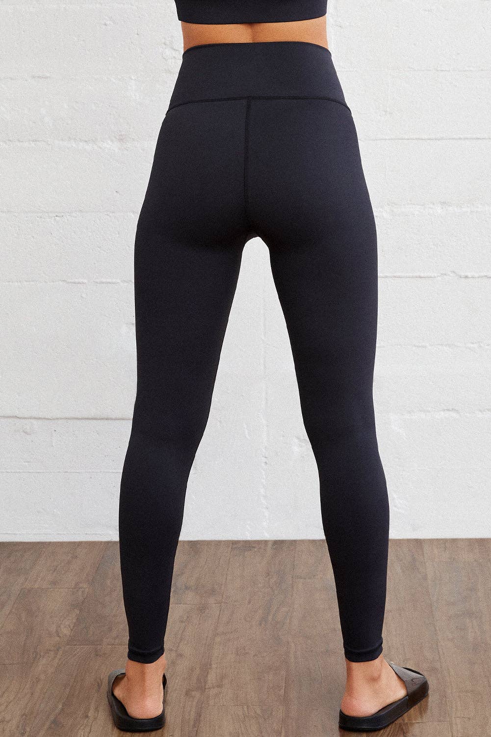Arched Waist Seamless Active Leggings: Black