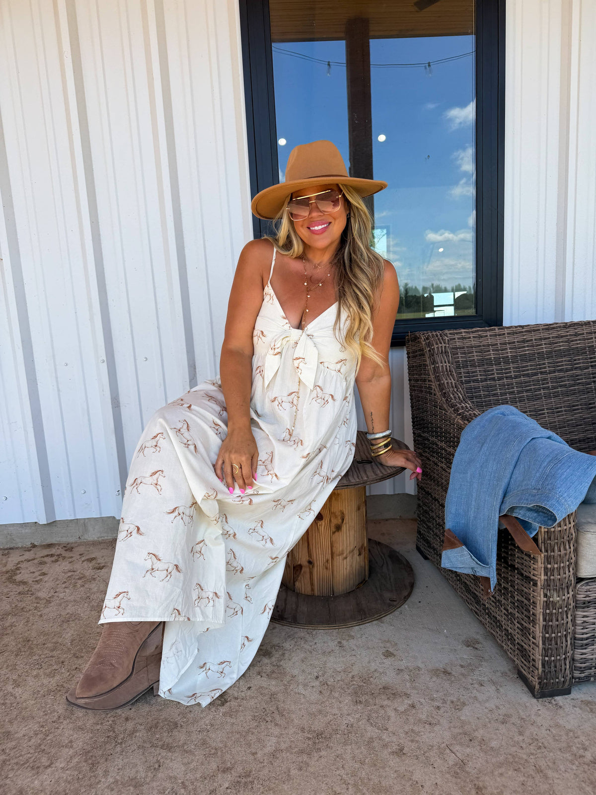 WESTERN CHARM MAXI DRESS: CREAM HORSES